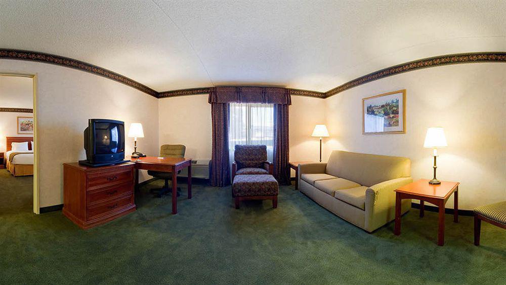 Holiday Inn Express Hotel & Suites Pittsburgh Airport By Ihg Robinson Township الغرفة الصورة