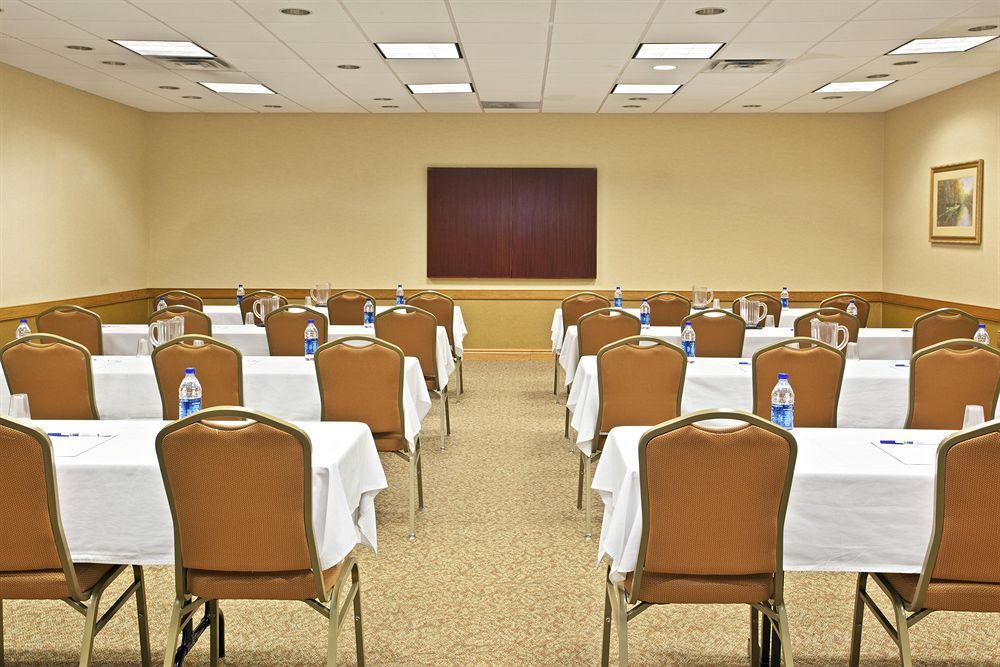Holiday Inn Express Hotel & Suites Pittsburgh Airport By Ihg Robinson Township المرافق الصورة