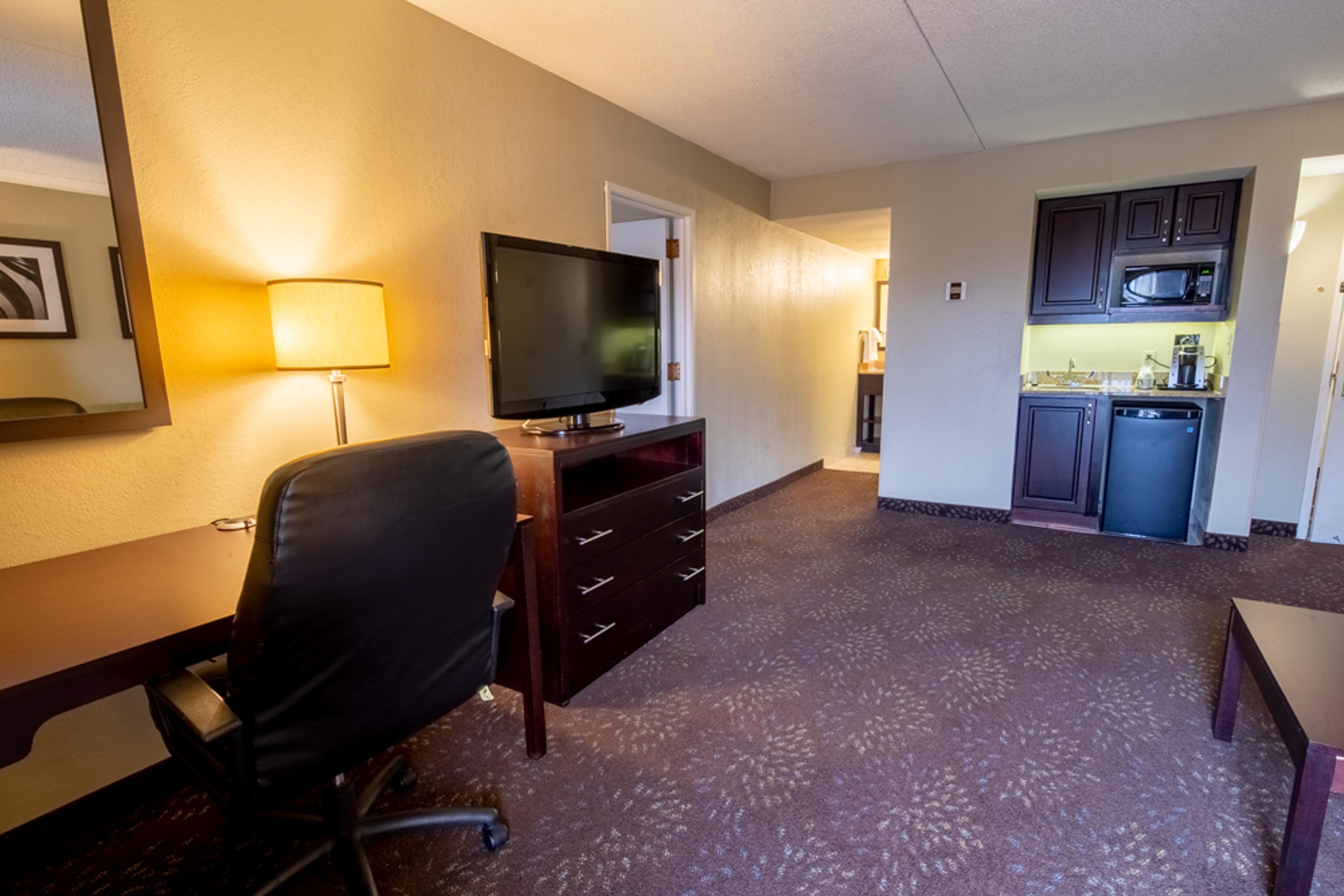 Holiday Inn Express Hotel & Suites Pittsburgh Airport By Ihg Robinson Township المظهر الخارجي الصورة
