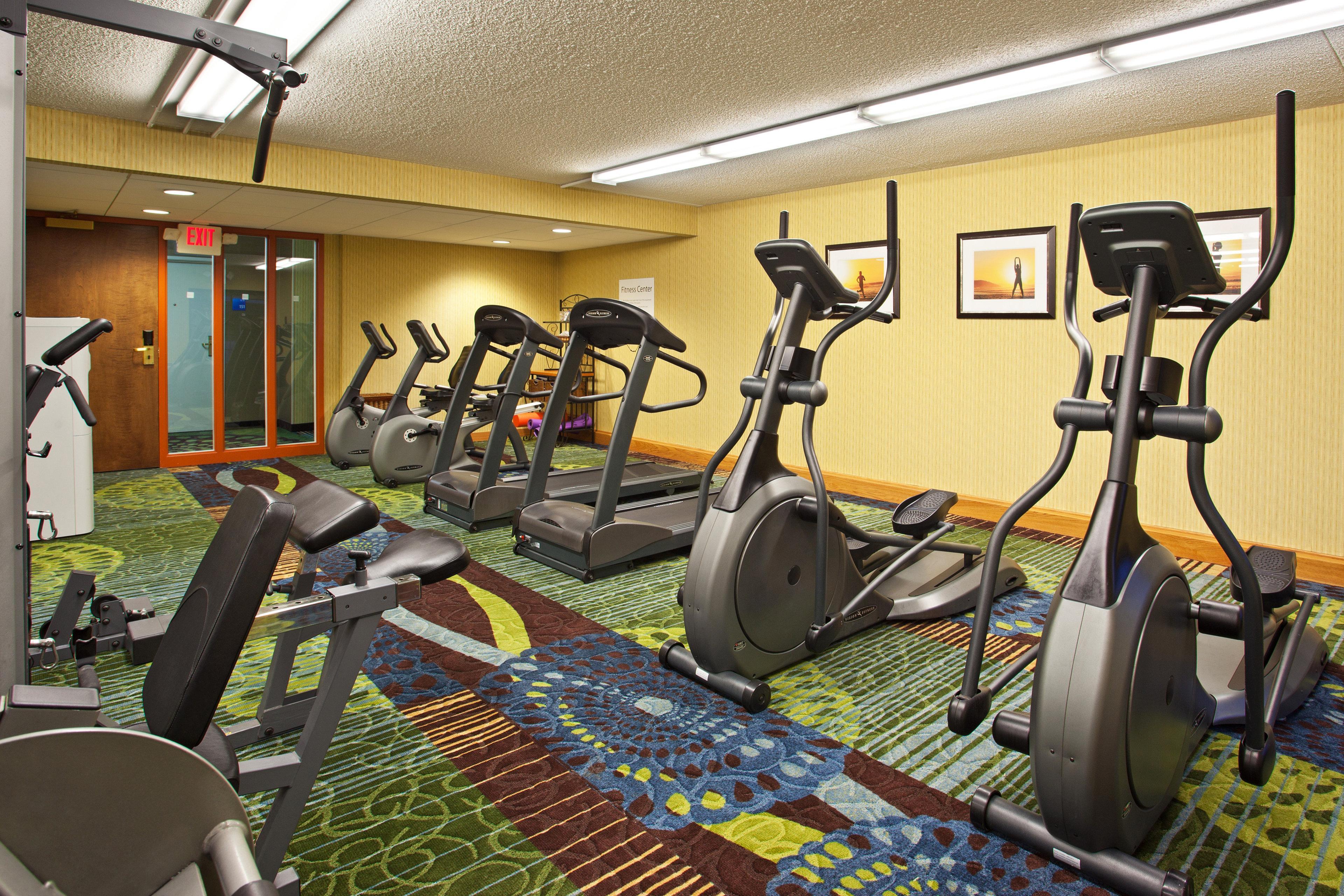 Holiday Inn Express Hotel & Suites Pittsburgh Airport By Ihg Robinson Township المظهر الخارجي الصورة